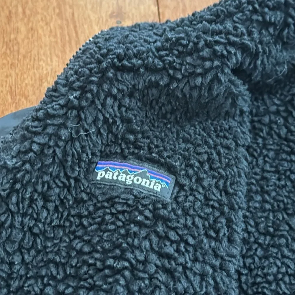 Patagonia Black Kids Reversible Shelled Microdini‎ Jacket size M